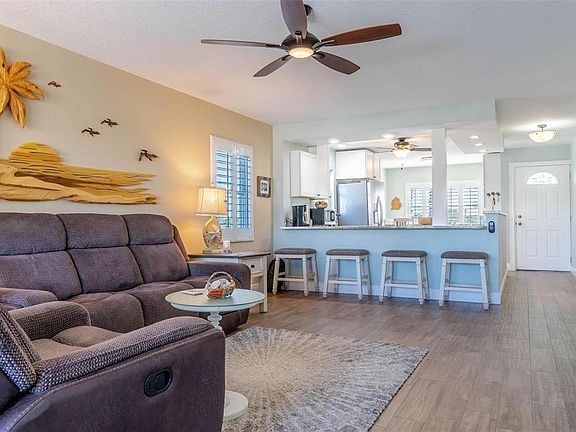 4th image of 423 S Paula Dr #201