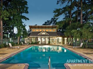 18 Lakewood Forest Dr #816, Houston, TX 77070