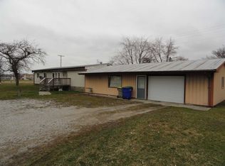 117 N Western Ave, Butler, IN 46721