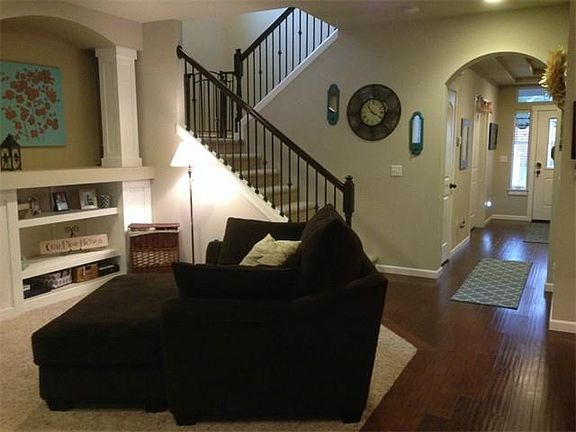 4th image of 14414 Parkview Ct E