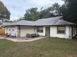 261 E Country Club Dr, Williston, FL 32696