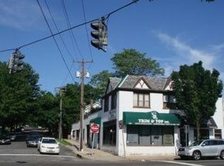 555 Port Washington Blvd, Port Washington, NY 11050