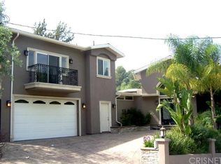 3617 Woodcliff Rd, Sherman Oaks, CA 91403