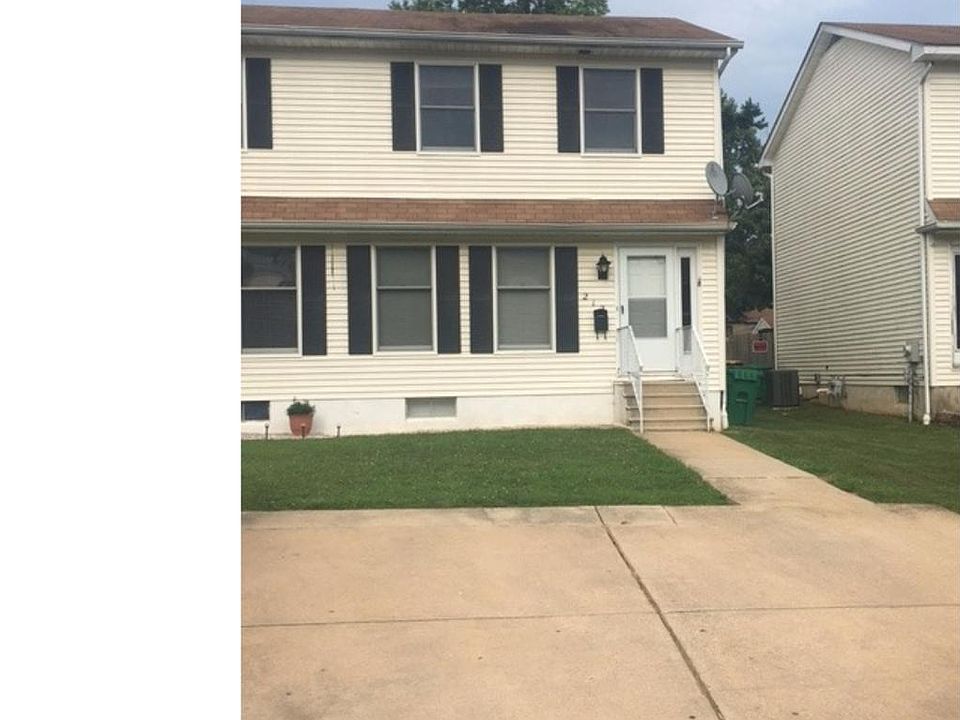 1st image of 212 Locust Ave