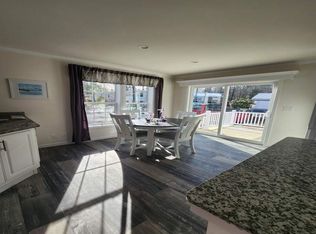 229 Robin Hood Dr, Exeter, NH 03833