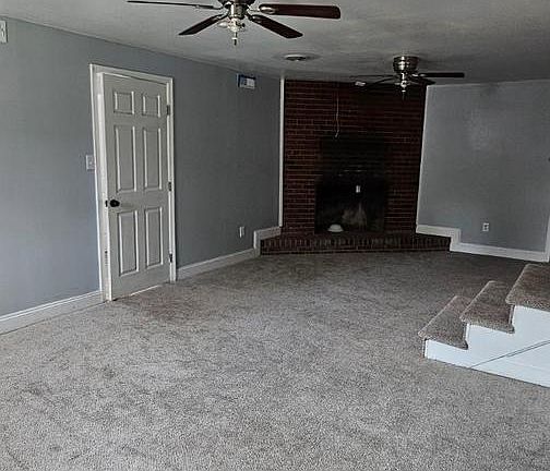 5th image of 122 Cherry Hill Cir