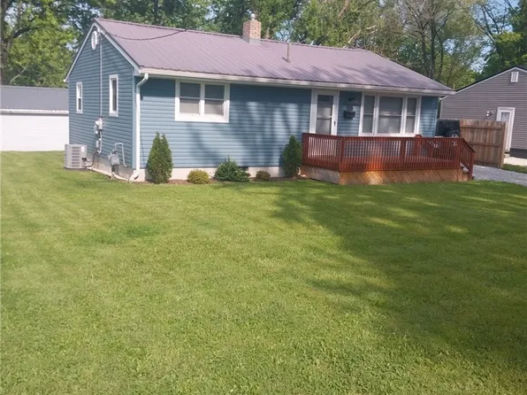 3009 Willowrow Ave NE, Canton, OH 44705