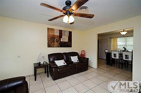 5th image of 11359 Carissa Dr