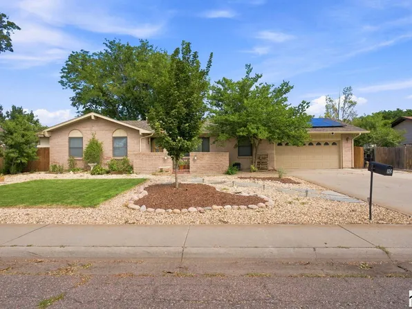 10 Pedregal Ln, Pueblo, CO 81005