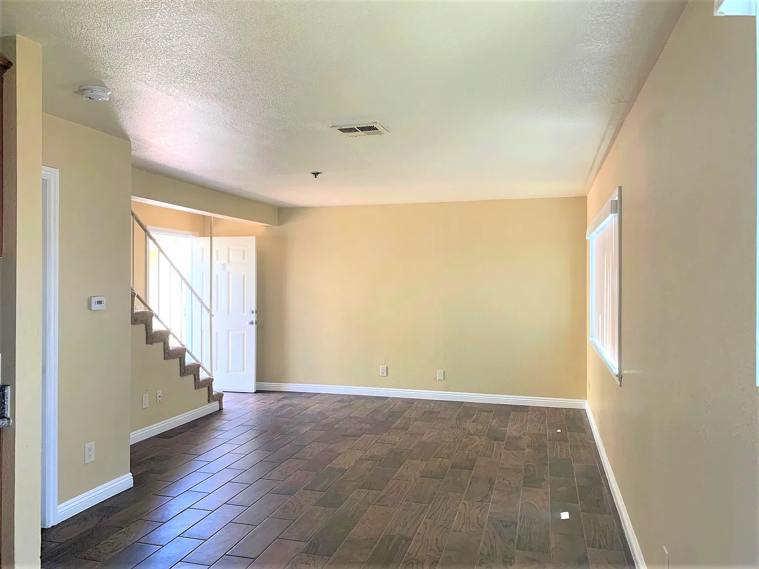 2 bed, 1.5 bath, 1000 sqft, $2,650 — Photo 3