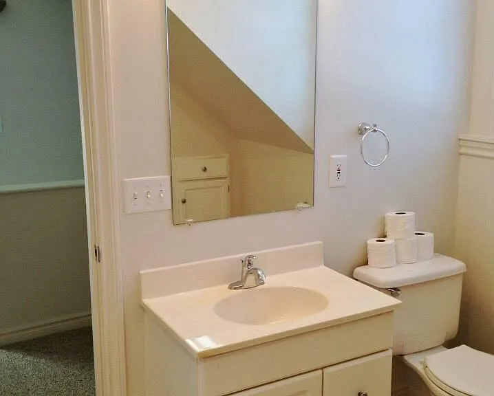 Upstairs bathroom