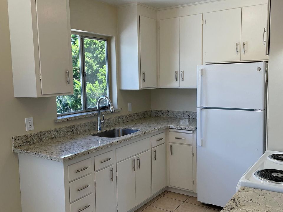 1st image of 865 Blair Ave