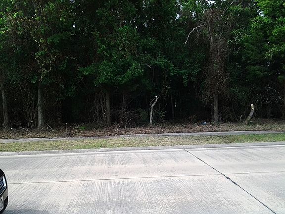 3rd image of 2200 Block 9th St