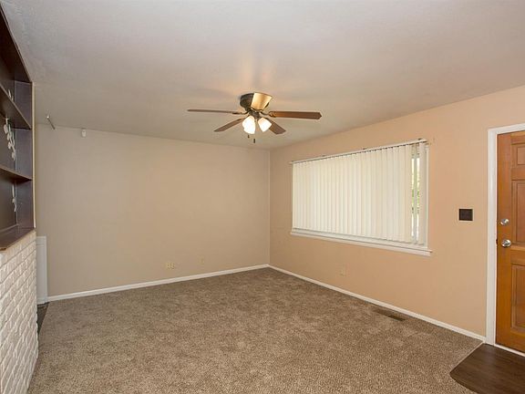 4th image of 6430 Ravena Dr