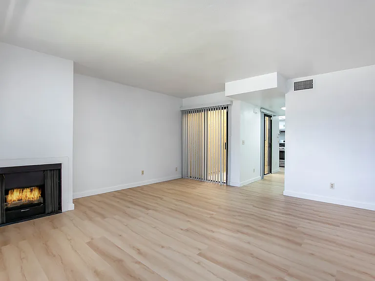 44200 Kingtree Ave #50 — Photo 3