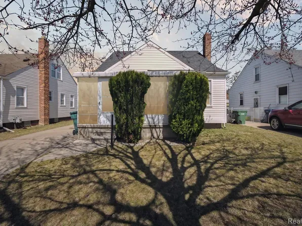 1068 Farnham Ave, Lincoln Park, MI 48146