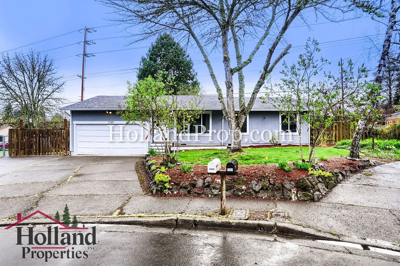 2345 SE Washington Ct photo 1