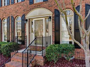 900 Staghorn Ln, Waxhaw, NC 28173