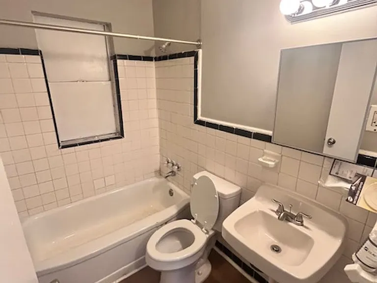 44th Street Apts. — Photo 28