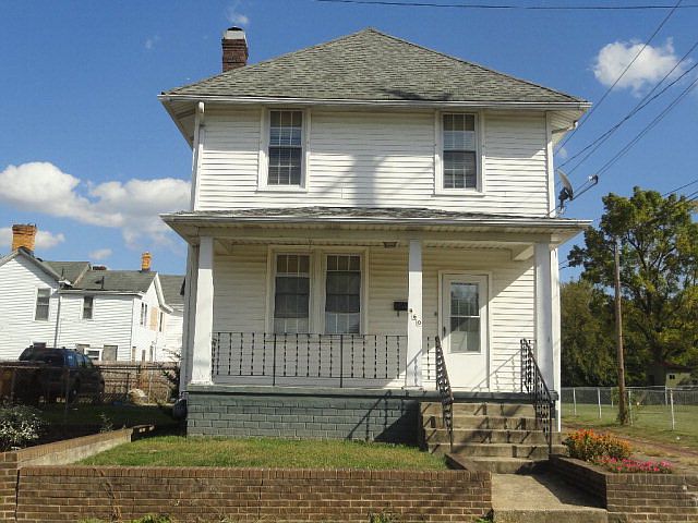 1st image of 460 Brown St