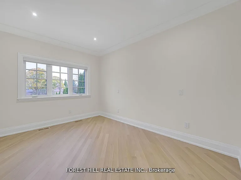 132 Lothian Ave — Photo 26
