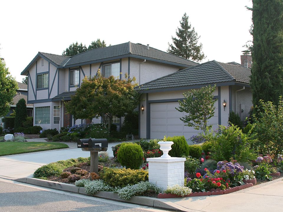 1st image of 18845 Cabernet Dr