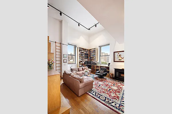 Sold by Stribling | media 4