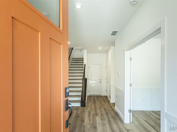 5th image of 312 Indigo Ct #37-303