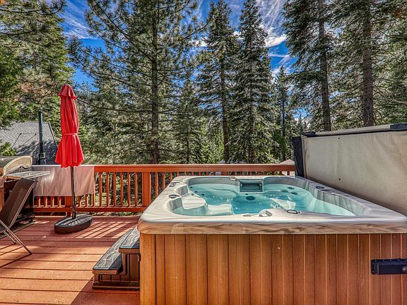 4th image of 1545 Washoe Way