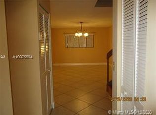 424 SE 11th Ter #424, Dania, FL 33004
