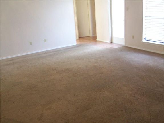 5th image of 2221 Baffin Bay Dr