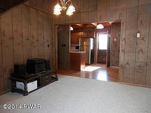 4th image of 66 Parkwood Dr