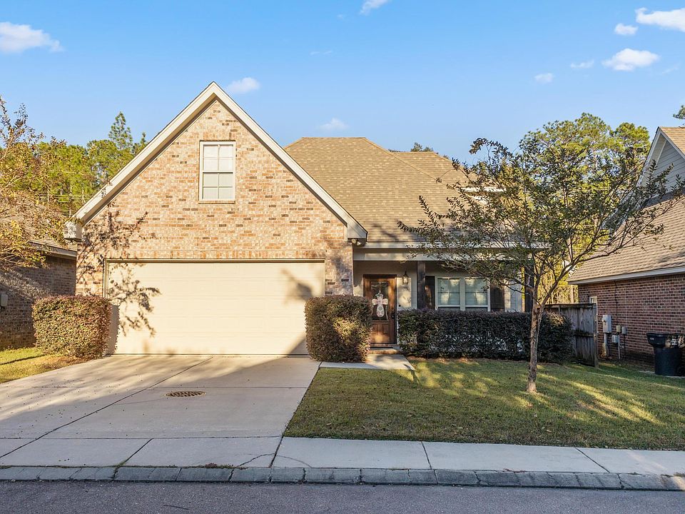 1st image of 23 Bridgefield Ct