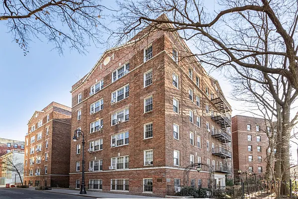 Rented by Compass | media 14