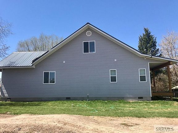 3rd image of 161 Walnut Dr