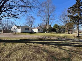6561 W State Road 16, Roann, IN