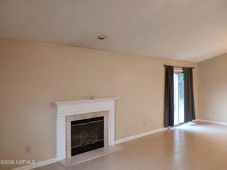 3372 Mandarin Glen Cir S — Photo 2