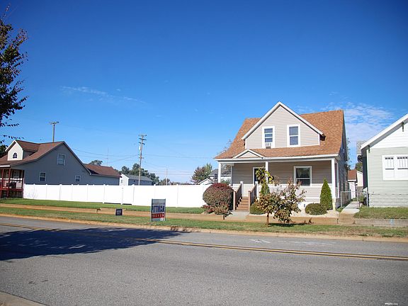 2nd image of 548-552 W Muskegon Ave