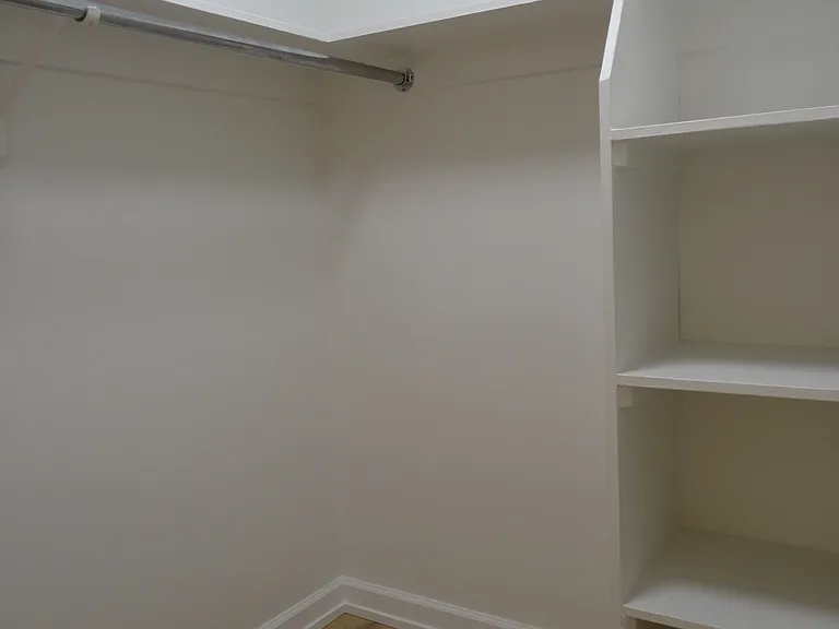 walk in closet
