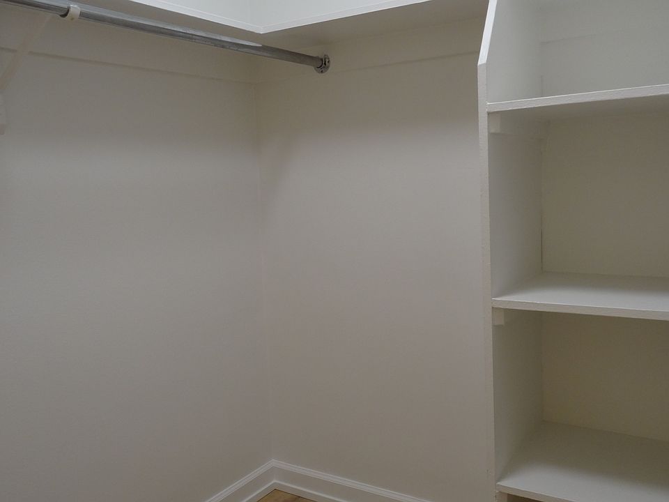 walk in closet