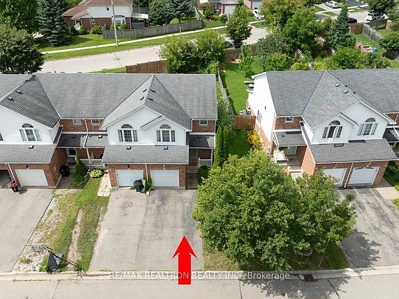 2nd image of 21 Brandy Cres