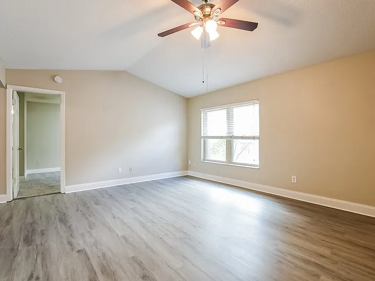 13900 Lena St — Photo 4