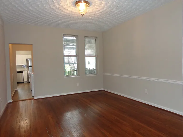 625 W Princess Anne Rd — Photo 5
