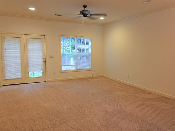 3rd image of 204 Ashby Dr