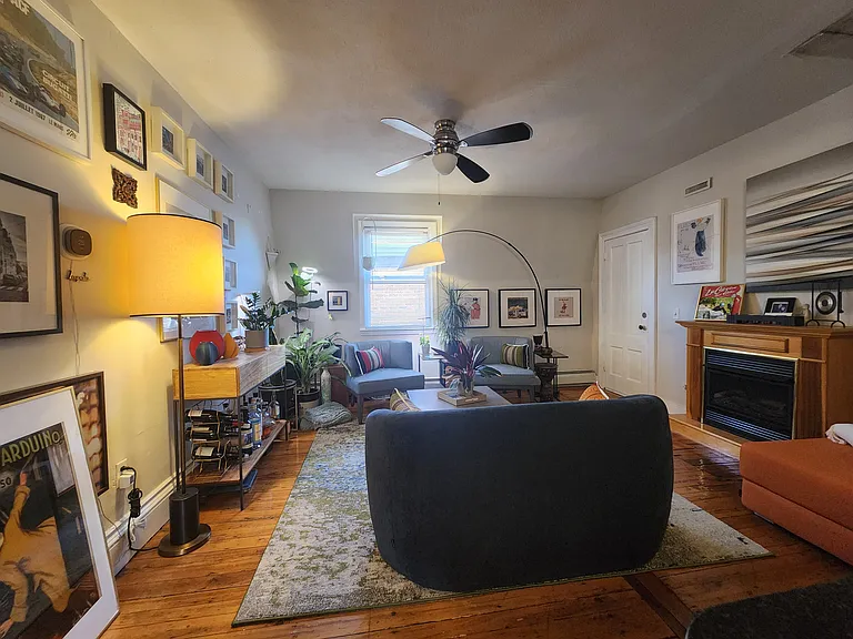 63 America St #3 — Photo 4