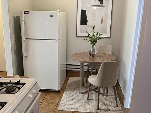 3rd image of 22 Cadillac St #8