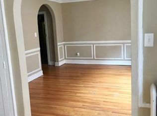 521 W Surf St #2, Chicago, IL 60657
