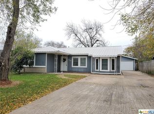 218 Runnels St, Point Comfort, TX 77978