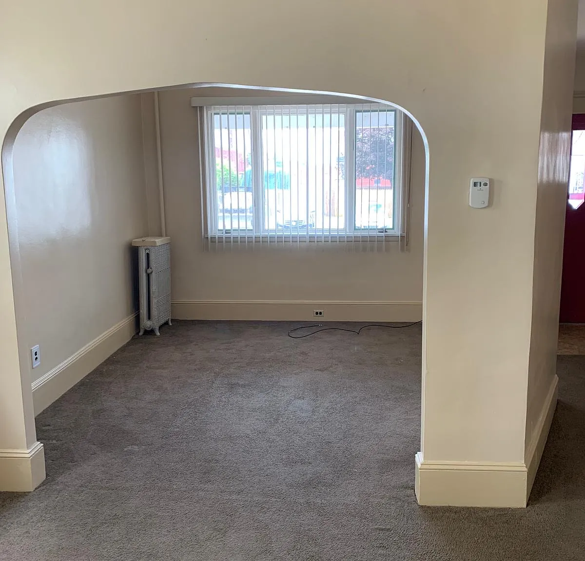 3 bed, 2160 sqft, $1,600 — Photo 4