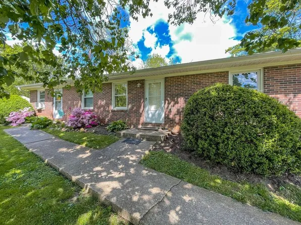 250 Avena Rd, Black Mountain, NC